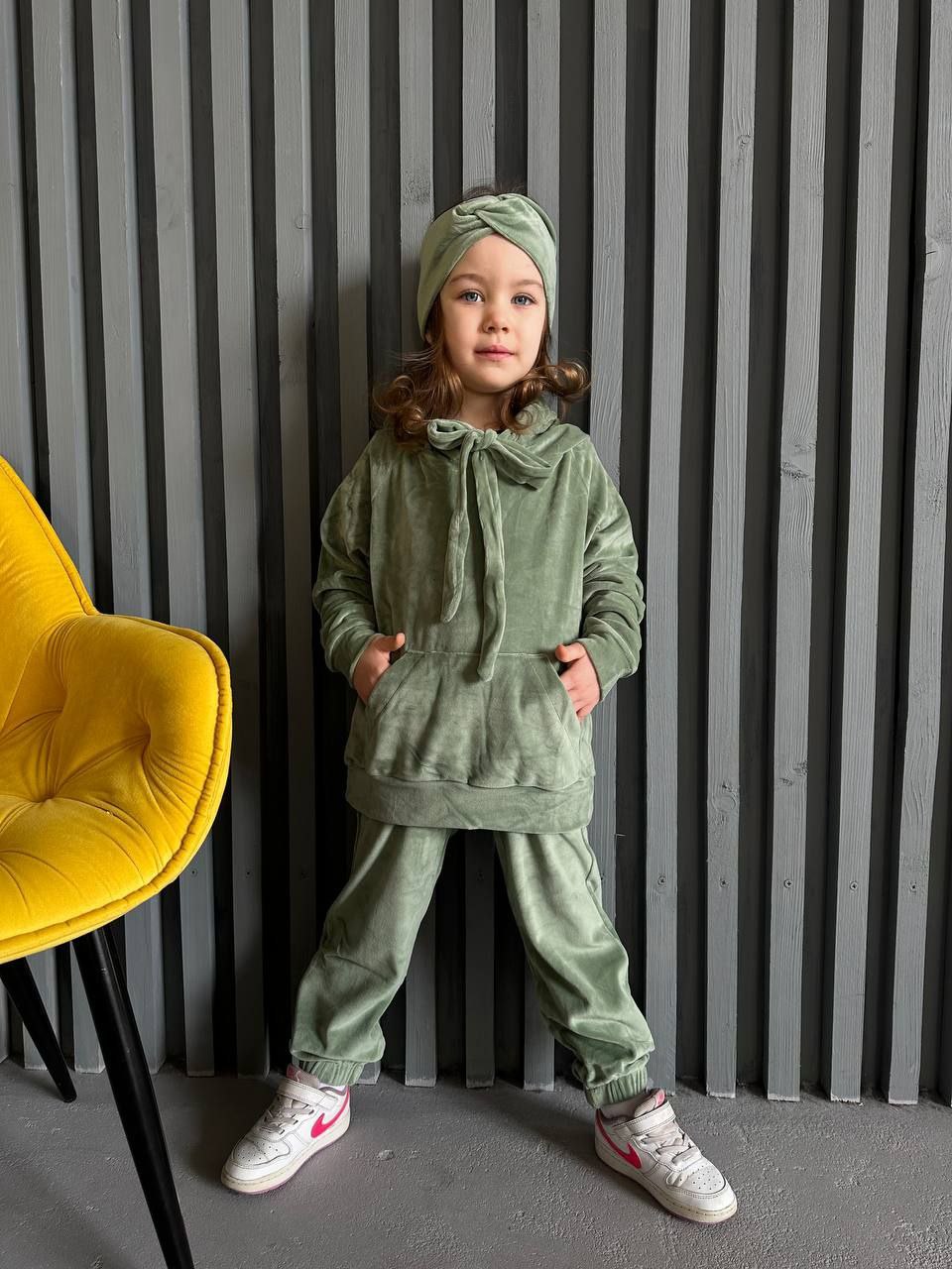 !Дитячі  велюрові костюми 030оливка